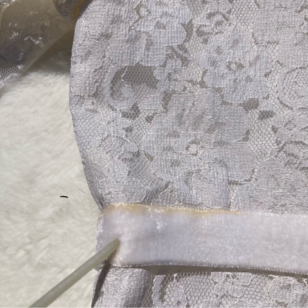 Vintage All Lace White 1960s Wedding Gown Size Medium - Picture 10 of 13